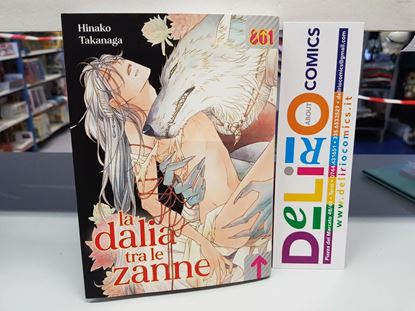 Immagine di LA DALIA TRA LE ZANNE 001