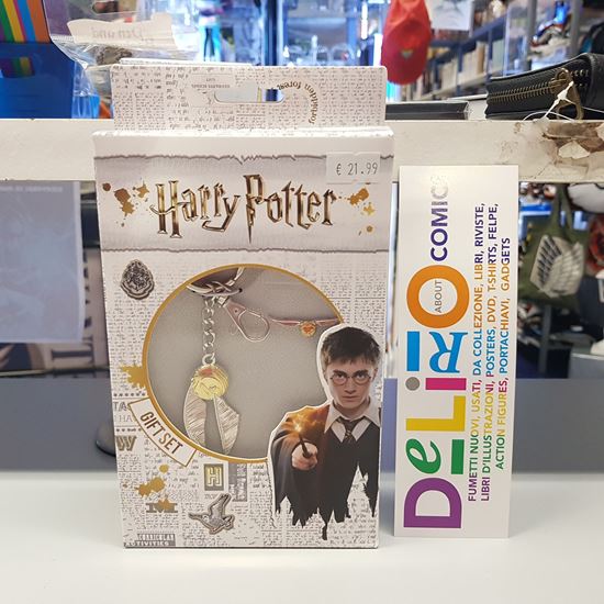 Immagine di SET PORTACHIAVI E SPILLA HARRY POTTER BOCCINO D'ORO