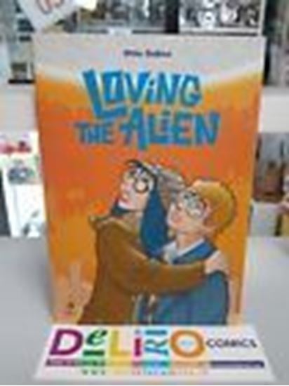 Immagine di LOVING THE ALIEN