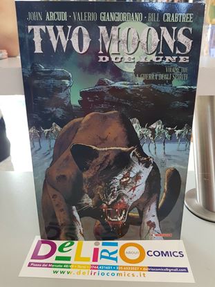 Immagine di TWO MOONS - DUE LUNE 002