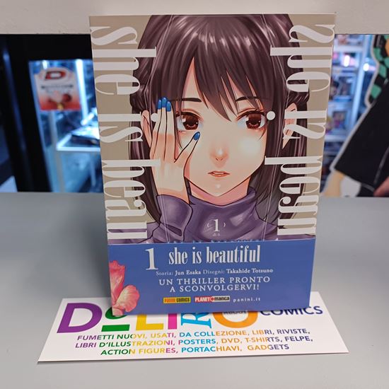 Immagine di SHE IS BEAUTIFUL 001