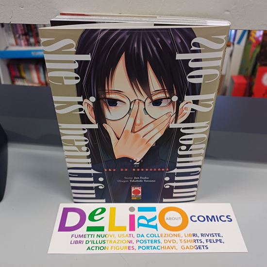 Immagine di SHE IS BEAUTIFUL 002