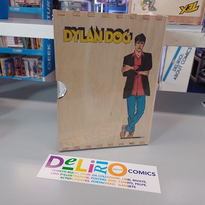 Immagine di RACCOGLITORE FUMETTI ANNATA IN LEGNO - DYLAN DOG + N. 1