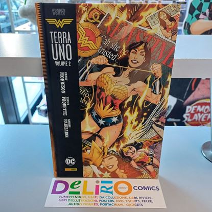 Immagine di WONDER WOMAN TERRA UNO 002