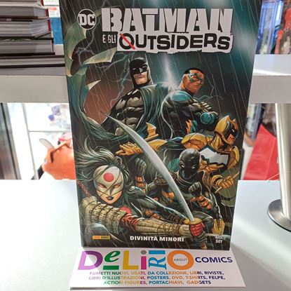 Immagine di DC BATMAN E GLI OUTSIDERS - DIVINITA' MINORI 001