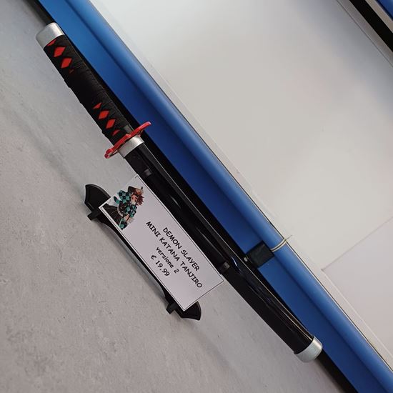 Immagine di MINI KATANA DEMON SLAYER TANJIRO VERSIONE 2