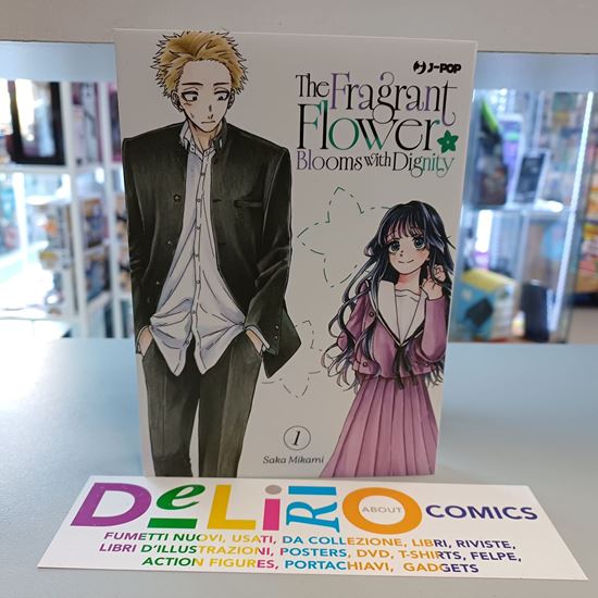 Immagine di THE FRAGRANT FLOWER BLOOMS WITH DIGNITY 001