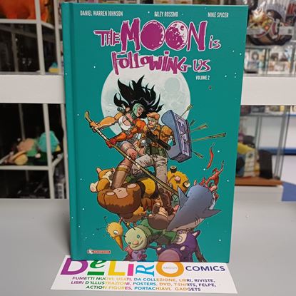 Immagine di THE MOON IS FOLLOWING US 002