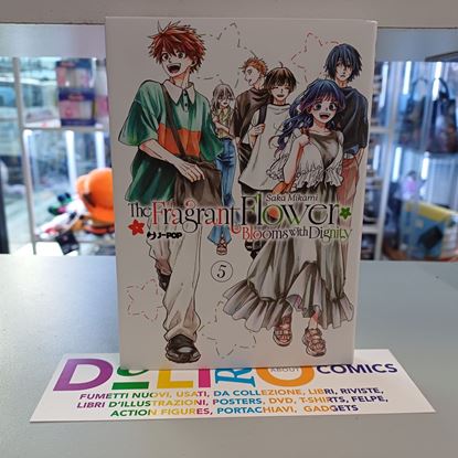 Immagine di THE FRAGRANT FLOWER BLOOMS WITH DIGNITY 005