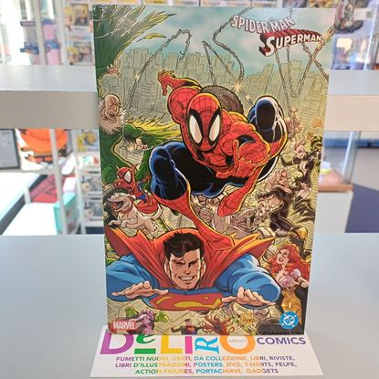 Immagine di SPIDER-MAN/SUPERMAN WRAPAROUND VARIANT DI KAARE ANDREWS