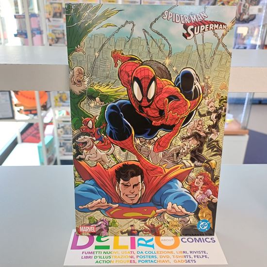 Immagine di SPIDER-MAN/SUPERMAN WRAPAROUND VARIANT DI KAARE ANDREWS